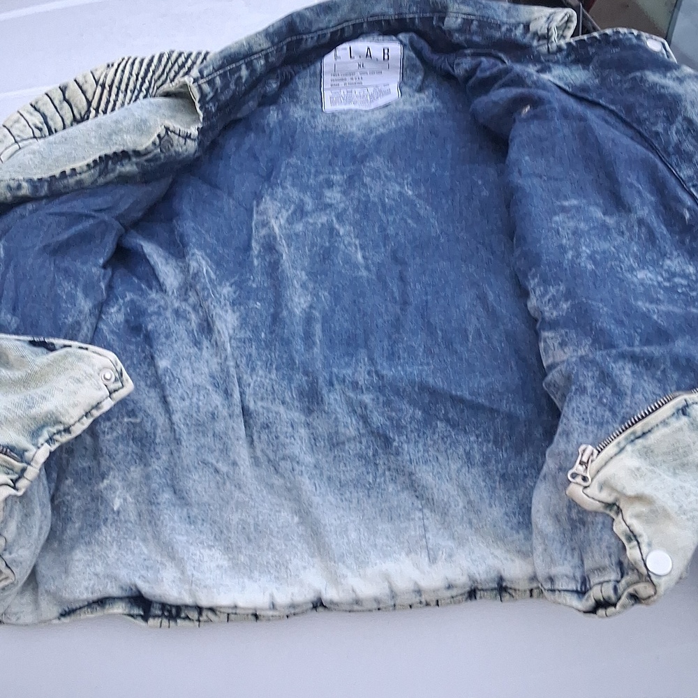 L.A.B Jean Jacket - Picture 5 of 9